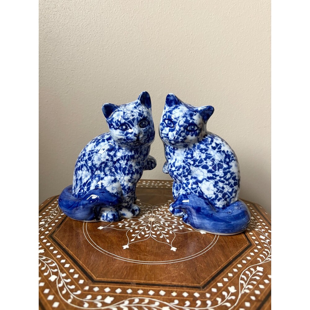 Vintage Staffordshire-Style Blue & White Calico China Cat Pair